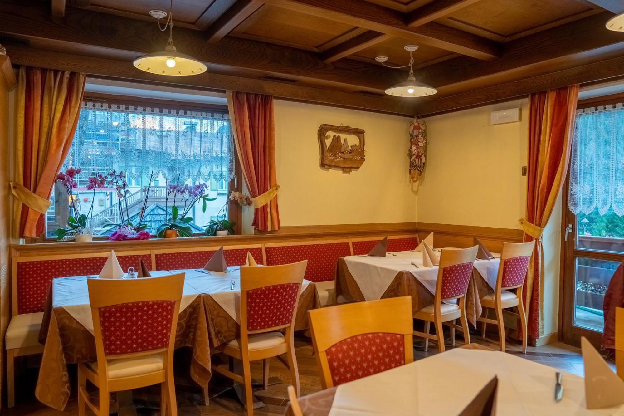 Garni Val Udai Hotel Mazzin Kültér fotó