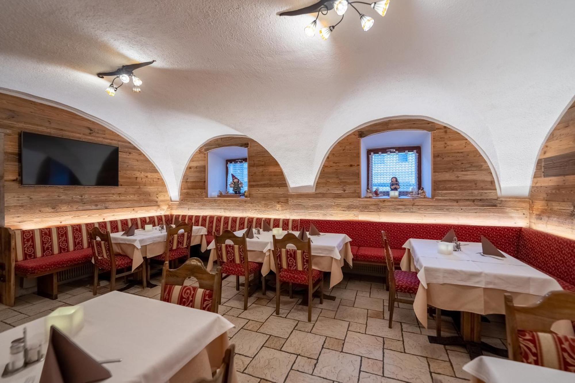 Garni Val Udai Hotel Mazzin Kültér fotó